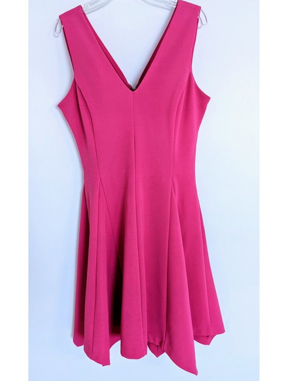 Kensie Fit & Flare Cocktail Dress Hot Pink V-Neck, Sleeveless, Back Zip - Sz. 4